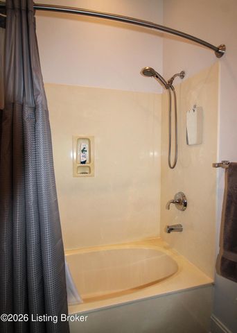 2011 Frankfort Ave 300, Louisville, KY 40206