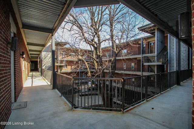 2011 Frankfort Ave 300, Louisville, KY 40206