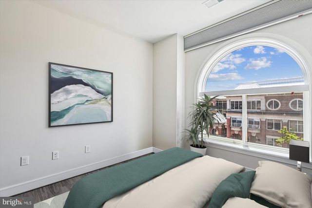 625 SLATERS LN #407, Alexandria, VA 22314