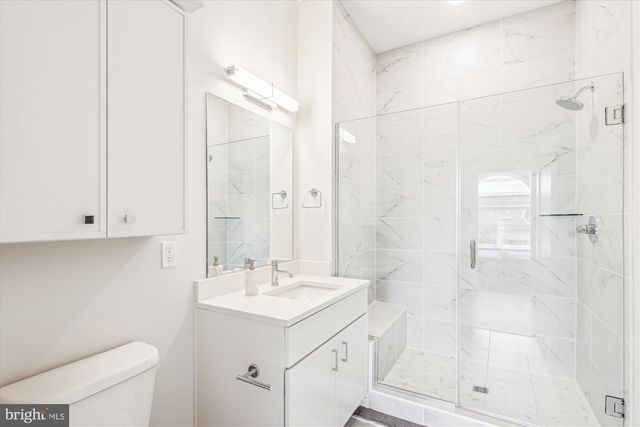 625 SLATERS LN #407, Alexandria, VA 22314