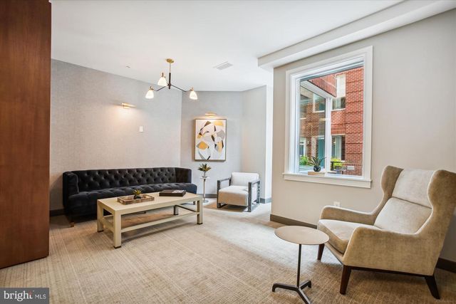 625 SLATERS LN #407, Alexandria, VA 22314