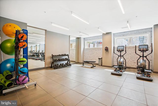 625 SLATERS LN #407, Alexandria, VA 22314