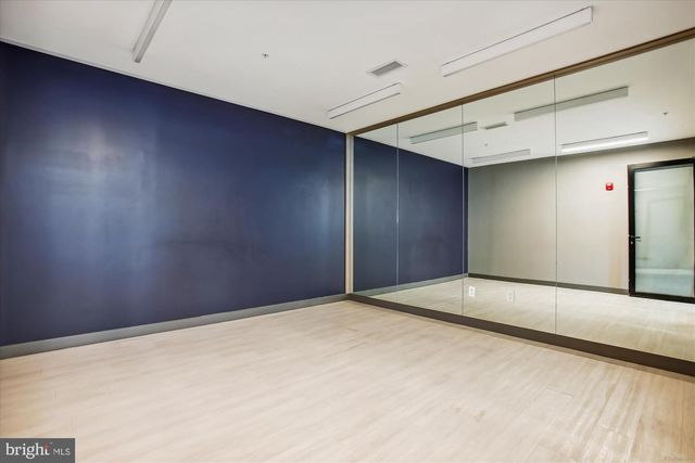 625 SLATERS LN #407, Alexandria, VA 22314