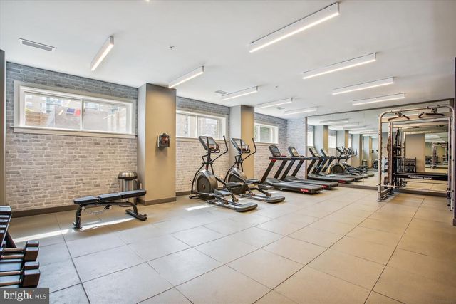 625 SLATERS LN #407, Alexandria, VA 22314