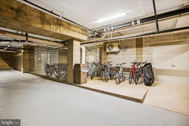 625 SLATERS LN #407, Alexandria, VA 22314