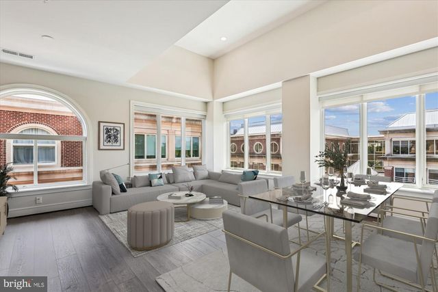 625 SLATERS LN #407, Alexandria, VA 22314