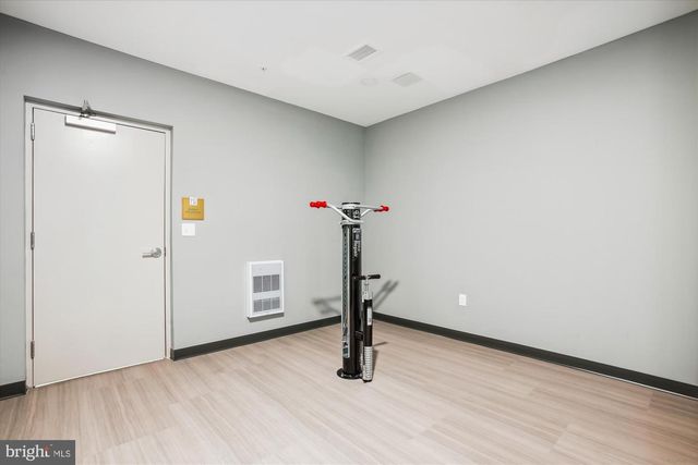 625 SLATERS LN #407, Alexandria, VA 22314