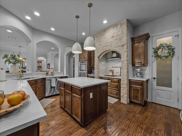 1400 Eleanor Rigby Lane, Mansfield, TX 76063