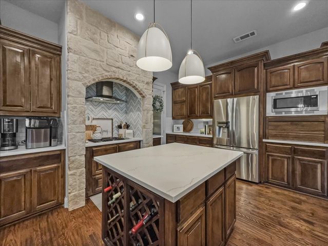 1400 Eleanor Rigby Lane, Mansfield, TX 76063