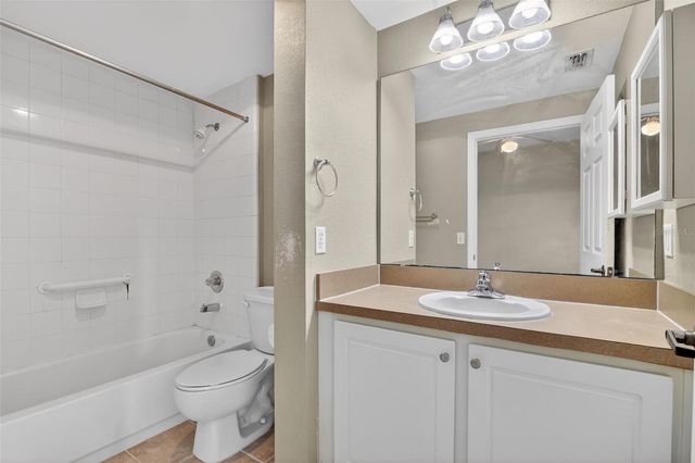 9177 SW 52ND ROAD E-102, Gainesville, FL 32608