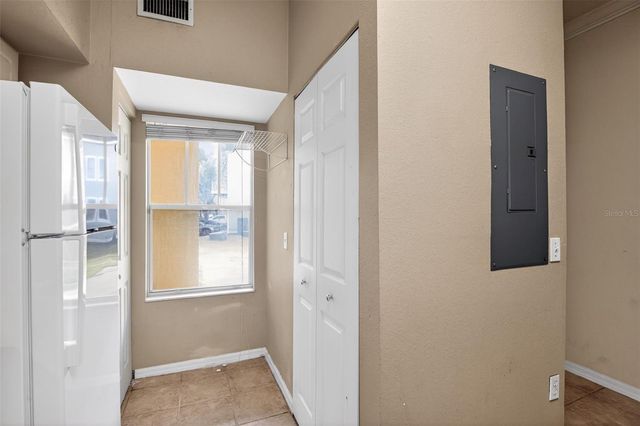 9177 SW 52ND ROAD E-102, Gainesville, FL 32608