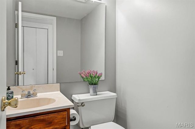 5849 Prince George Court, St Louis, MO 63139