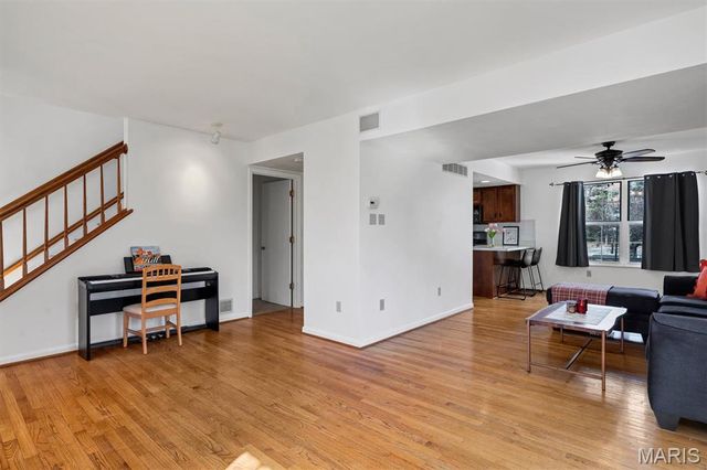 5849 Prince George Court, St Louis, MO 63139