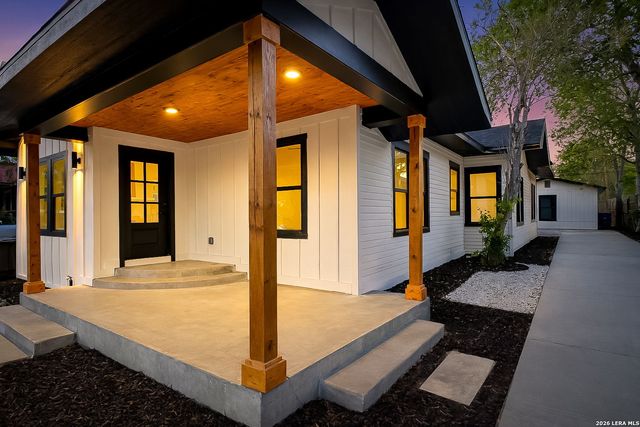 931 E Highland Blvd, San Antonio, TX 78210