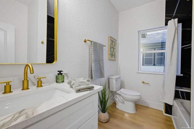 931 E Highland Blvd, San Antonio, TX 78210