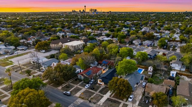 931 E Highland Blvd, San Antonio, TX 78210