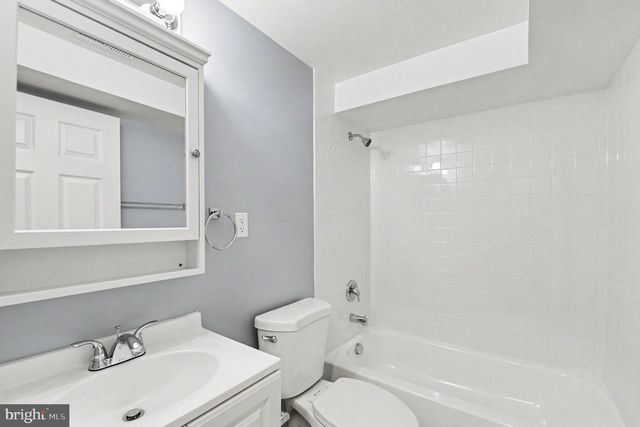 16 FIR DR, Baltimore, MD 21220