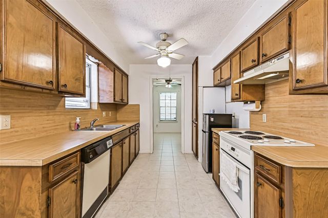 1426 Scott Street, La Marque, TX 77568