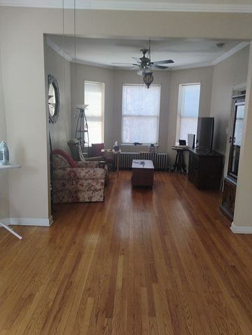 2441 N Hamlin Avenue, Chicago, IL 60647