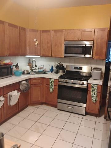 2441 N Hamlin Avenue, Chicago, IL 60647