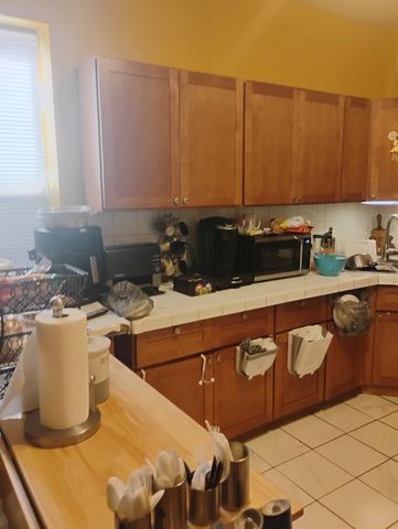 2441 N Hamlin Avenue, Chicago, IL 60647
