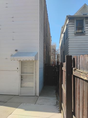 2441 N Hamlin Avenue, Chicago, IL 60647