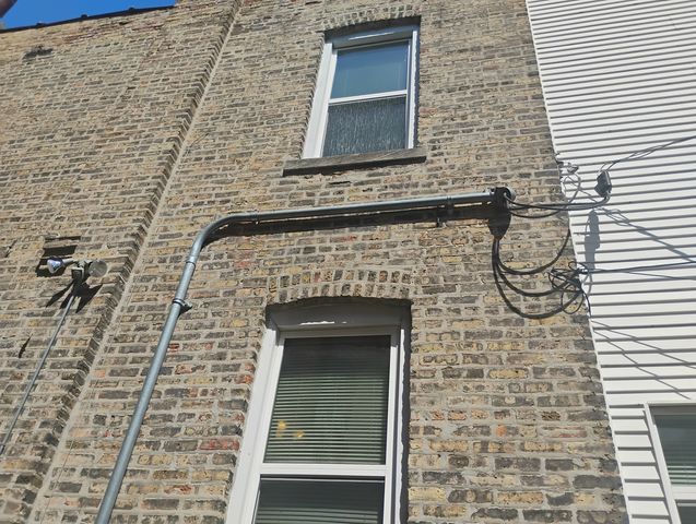 2441 N Hamlin Avenue, Chicago, IL 60647