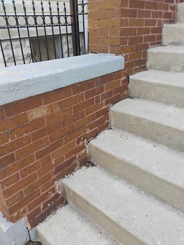 2441 N Hamlin Avenue, Chicago, IL 60647
