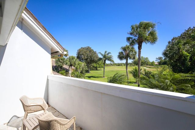 2624 Muirfield Court, Wellington, FL 33414
