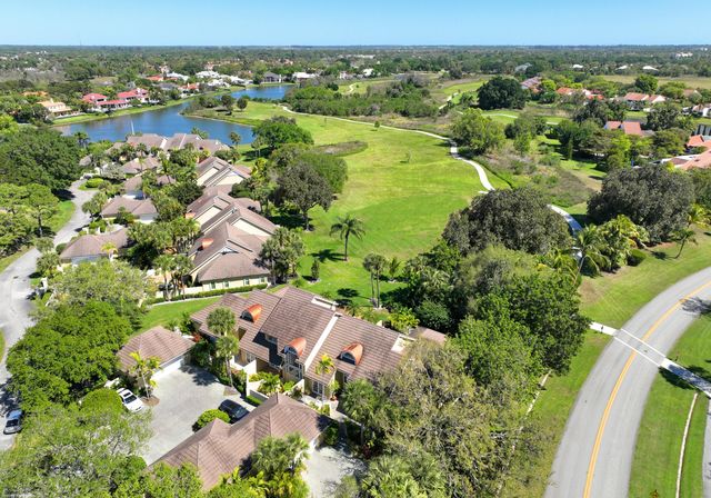 2624 Muirfield Court, Wellington, FL 33414