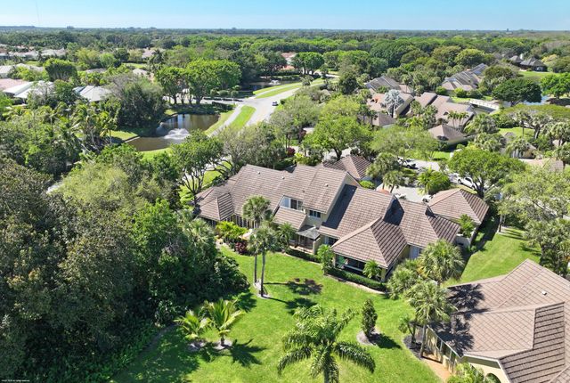 2624 Muirfield Court, Wellington, FL 33414
