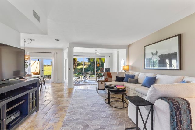 2624 Muirfield Court, Wellington, FL 33414