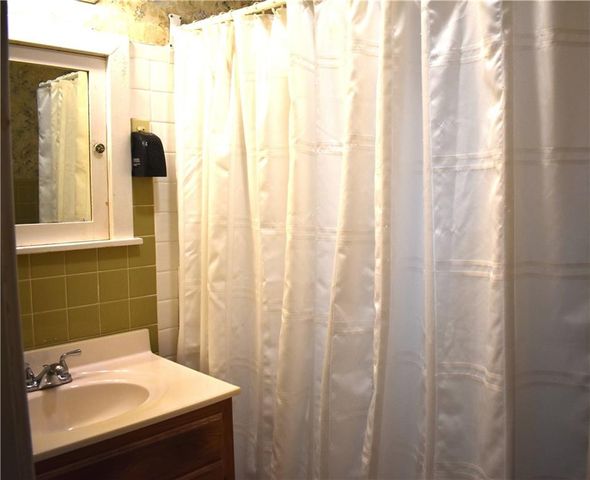 2922 Angelique Street, St Joseph, MO 64501