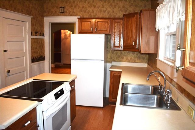 2922 Angelique Street, St Joseph, MO 64501