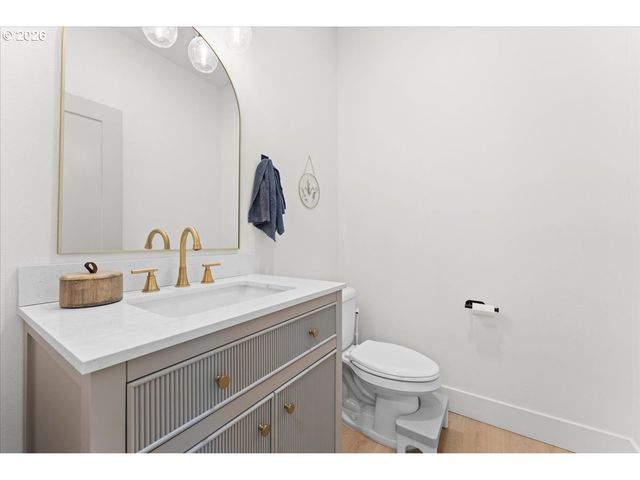 108 DAVID DEAN Dr, Kalama, WA 98625