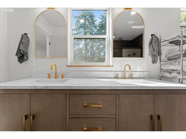 108 DAVID DEAN Dr, Kalama, WA 98625