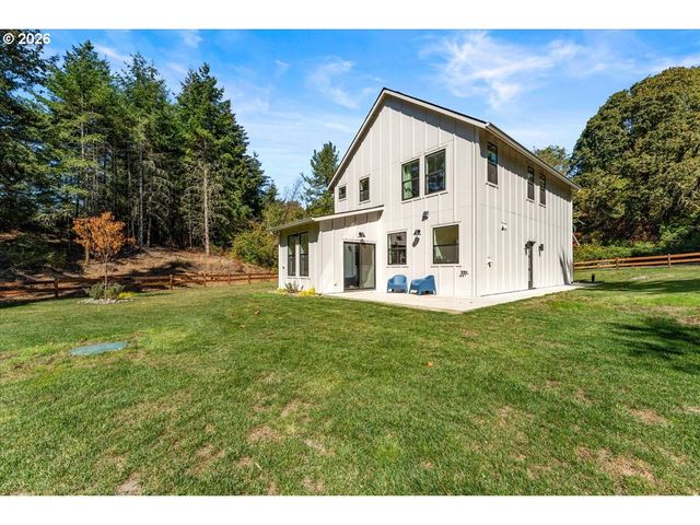 108 DAVID DEAN Dr, Kalama, WA 98625
