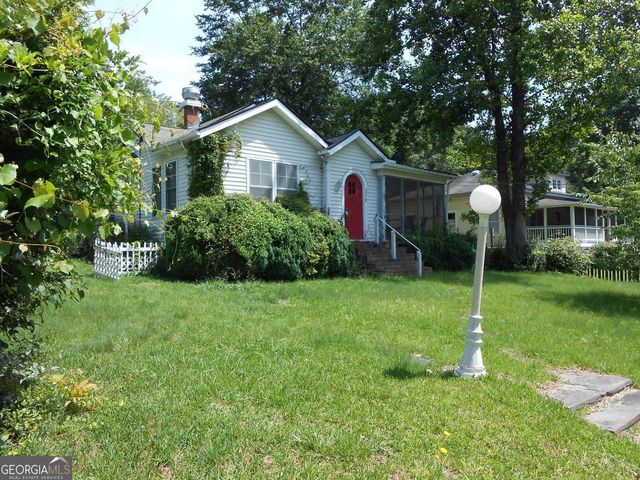 379 Warwoman Road, Clayton, GA 30525