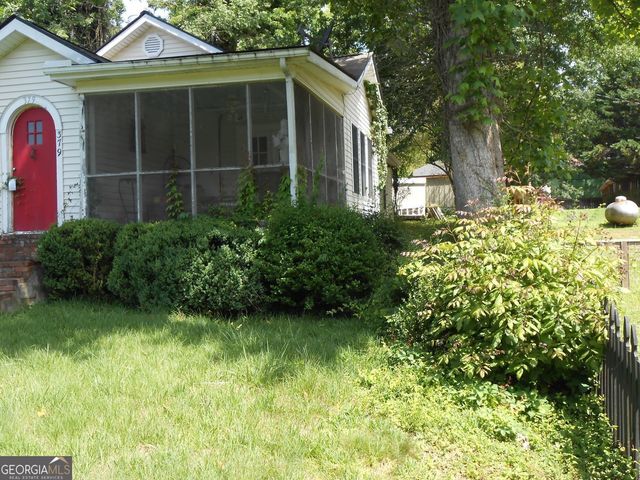379 Warwoman Road, Clayton, GA 30525