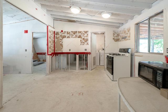 39569 Clover Lane, Yokuts Valley, CA 93675