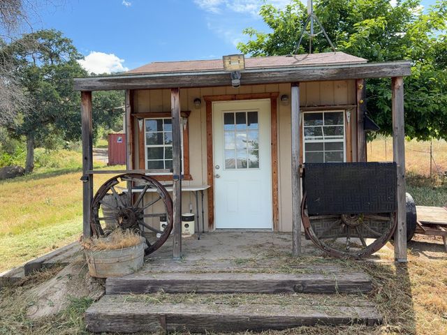 39569 Clover Lane, Yokuts Valley, CA 93675