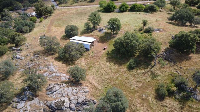 39569 Clover Lane, Yokuts Valley, CA 93675