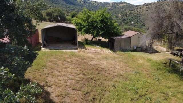 39569 Clover Lane, Yokuts Valley, CA 93675