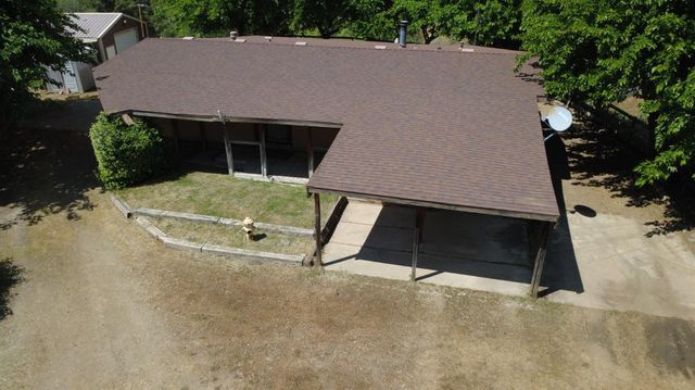 39569 Clover Lane, Yokuts Valley, CA 93675