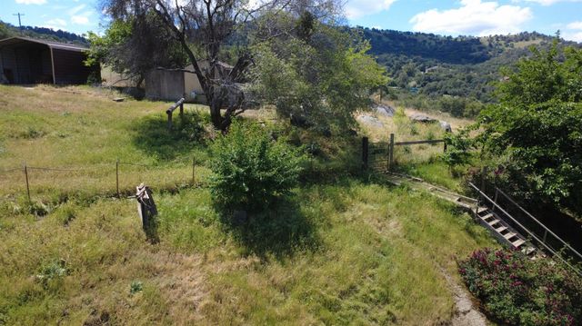 39569 Clover Lane, Yokuts Valley, CA 93675