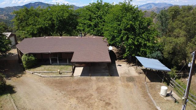 39569 Clover Lane, Yokuts Valley, CA 93675