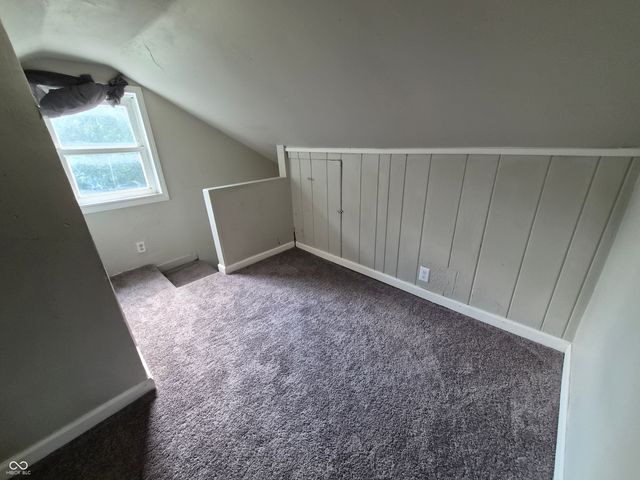 925 N Somerset Avenue, Indianapolis, IN 46222