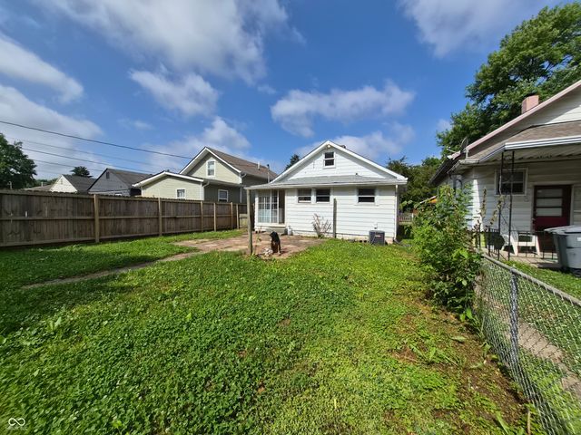 925 N Somerset Avenue, Indianapolis, IN 46222