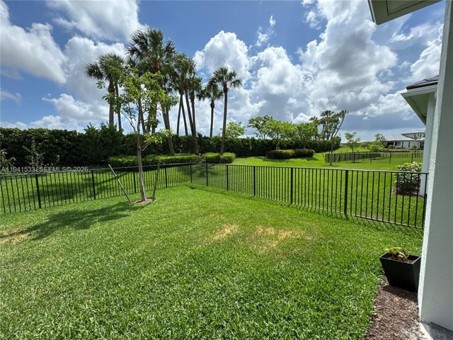 5444 SW Saint Armands Way, Westlake, FL 33470