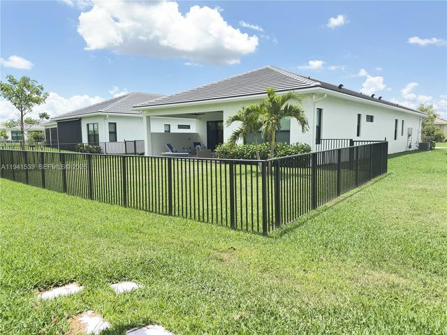 5444 SW Saint Armands Way, Westlake, FL 33470